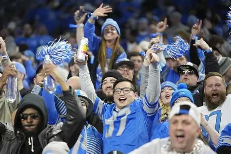 Detroit Lions fans cheering